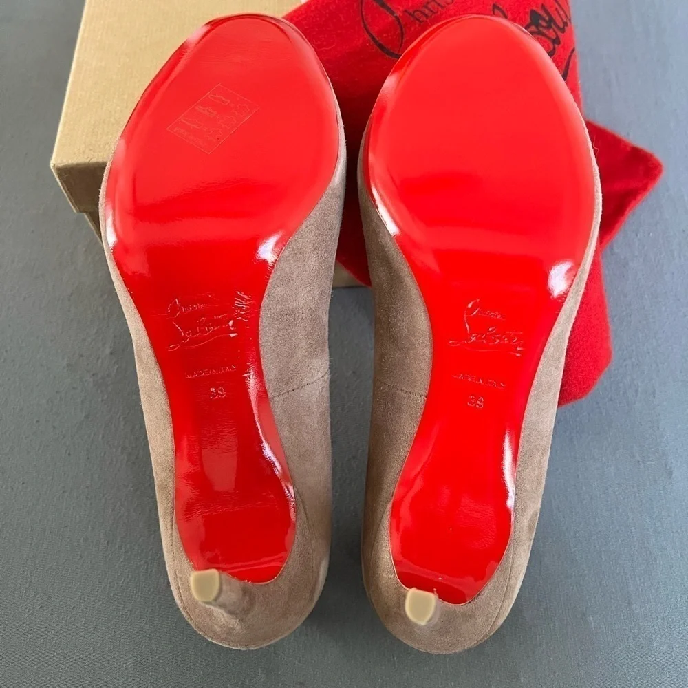 Christian Louboutin Fifi Bark Suede Pumps - Picture 4 of 11